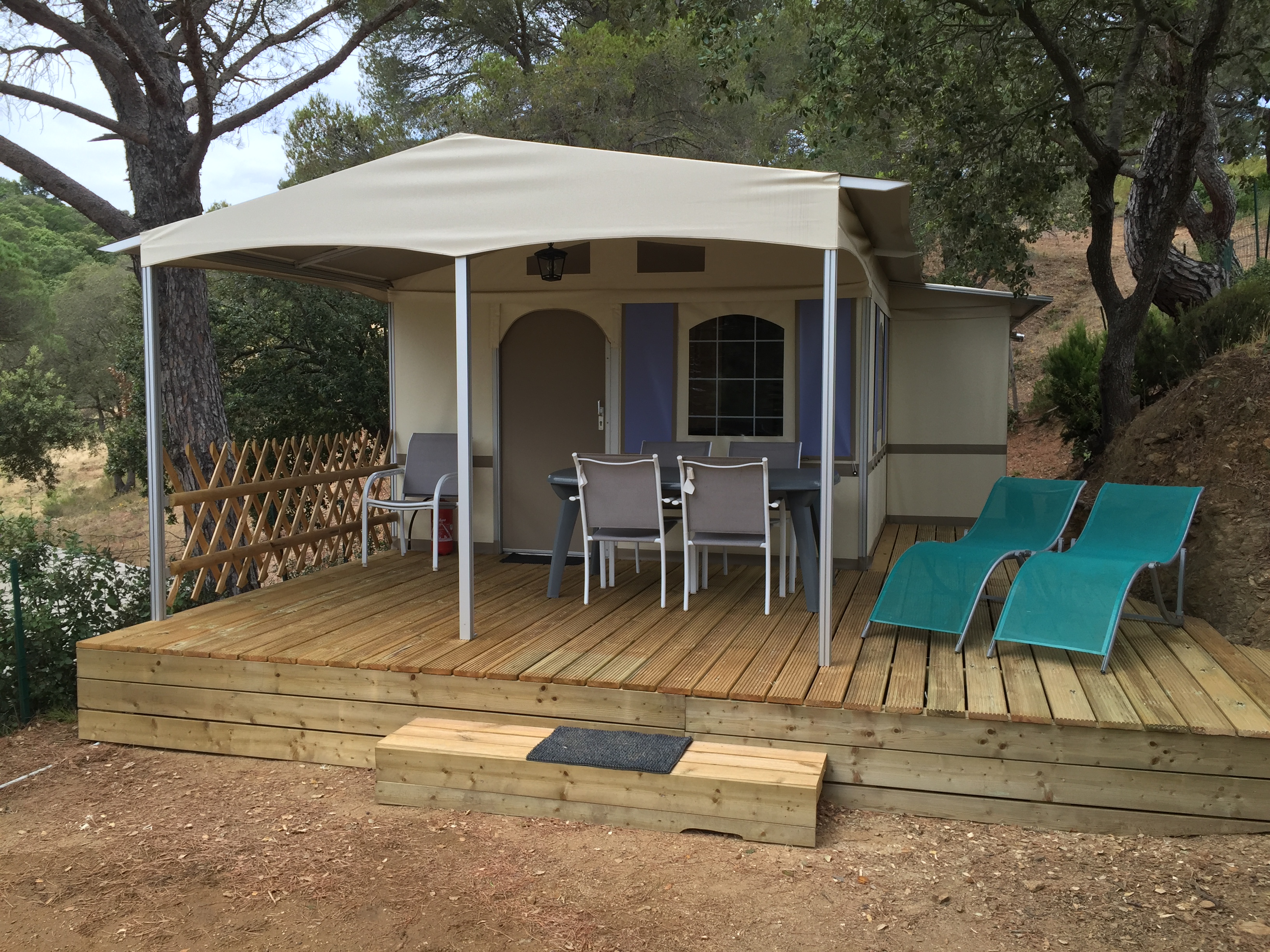 6 persoons Lodge met keuken en badkamer, Zuid-Frankrijk Cote d’Azur, met uizicht op de Middelandse Zee