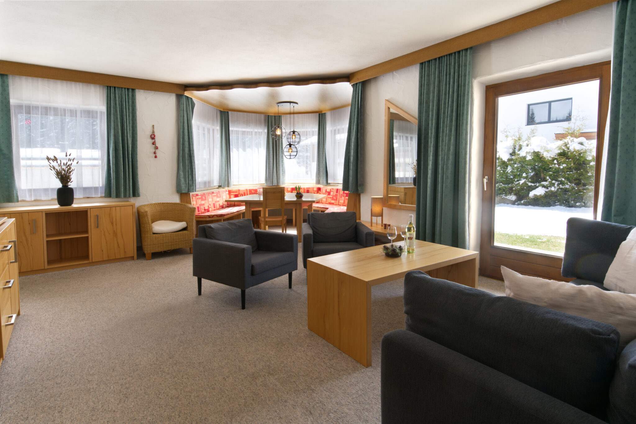 Appartementenhuis Ostbacher Stern in Tirol Oostenrijk (Woning type C)  met 1 slaapkamer met douche of ligbad
