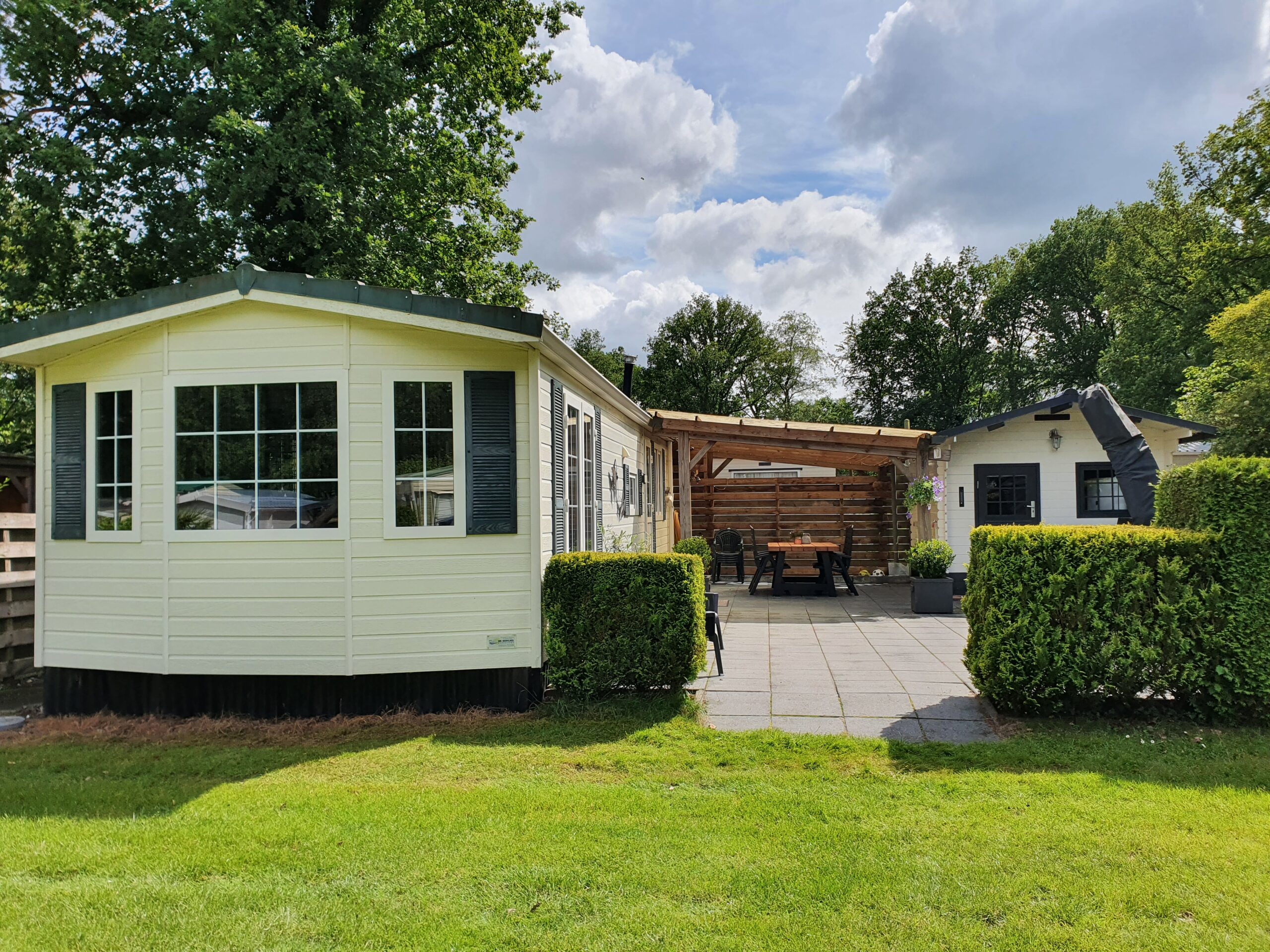 Nieuw op Mijnvakantiestek.nl: Larix 10 in Ommen op christelijke camping